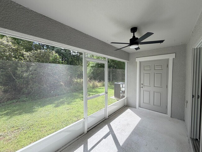 Building Photo - Modern 3BR Townhome in Plant City – Move-In Ready