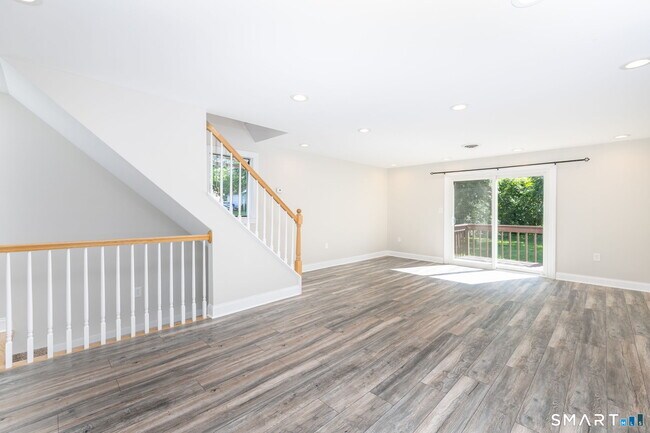 Building Photo - 101 Cedar Hollow Dr