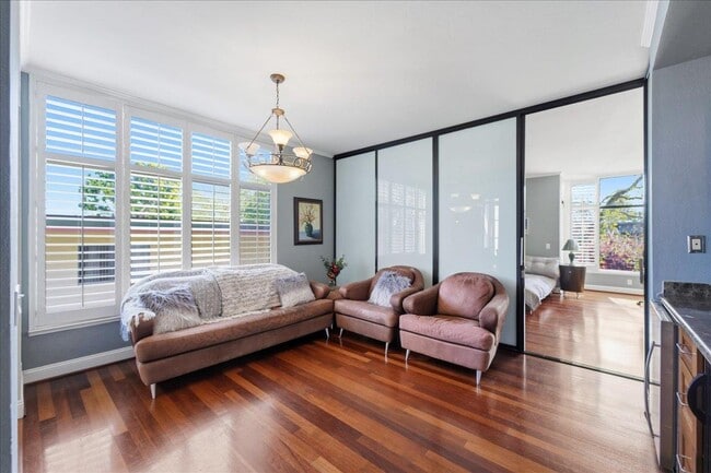 Building Photo - 11 Hayward Ave