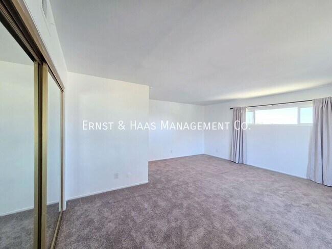 Building Photo - 873 E Turmont St