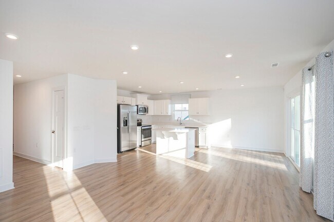 Building Photo - Beautiful One Level Home in Columbia!