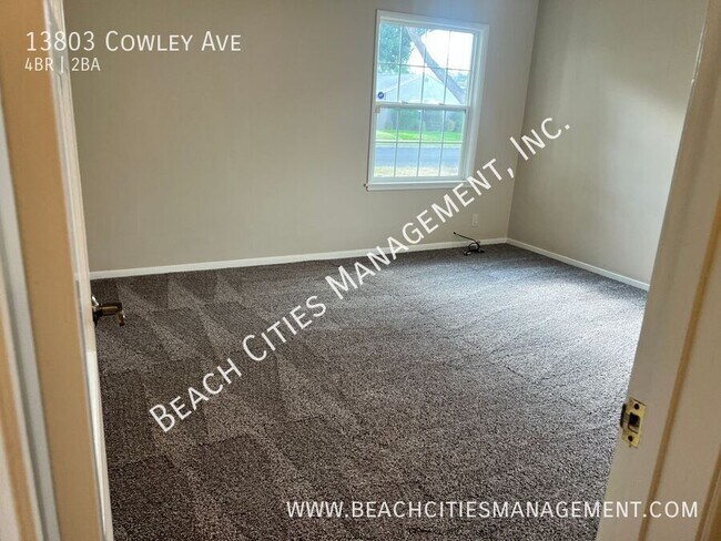 Building Photo - 13803 Cowley Ave