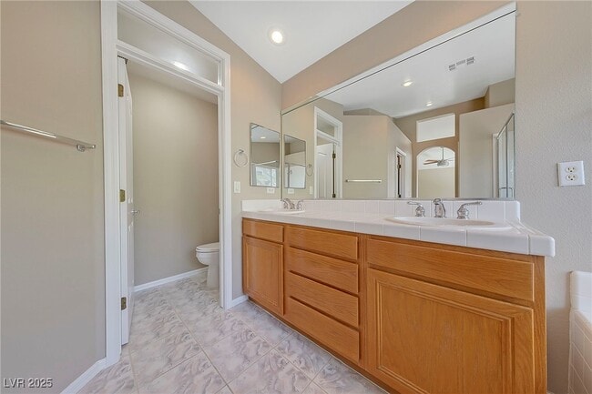 Building Photo - 2385 Stansbury Ct