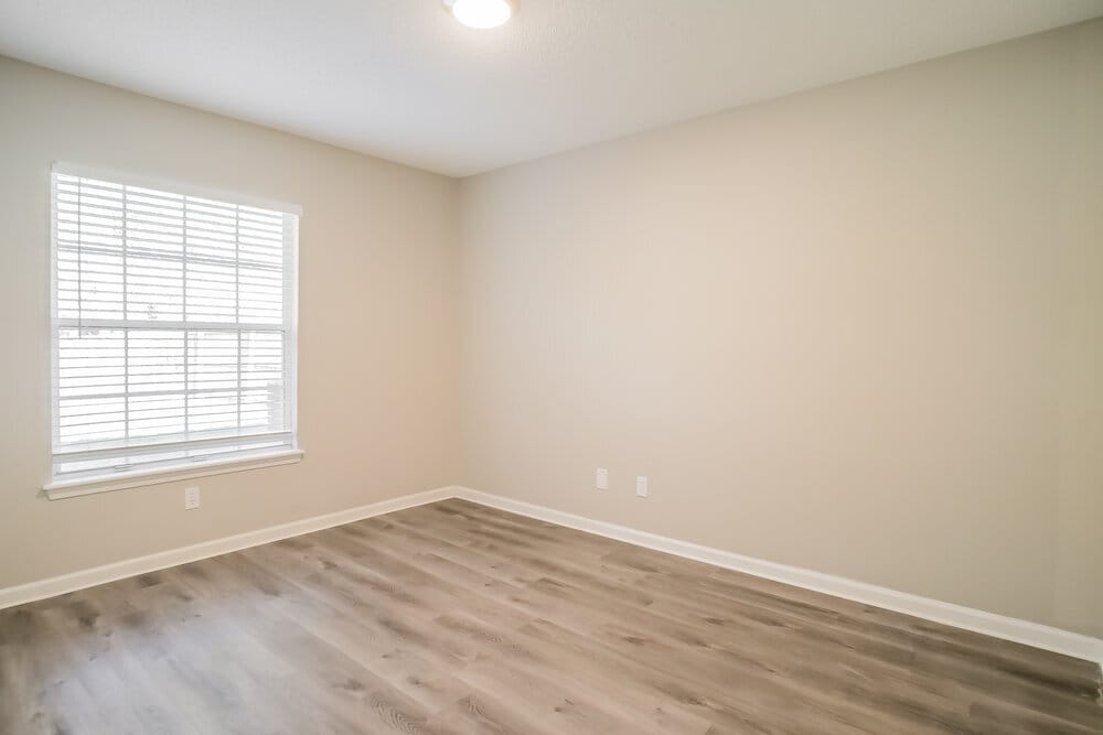 Building Photo - 7725 Fawn Lake Dr S