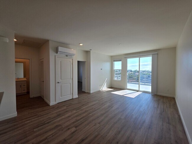 Interior Photo - Vista Palmera