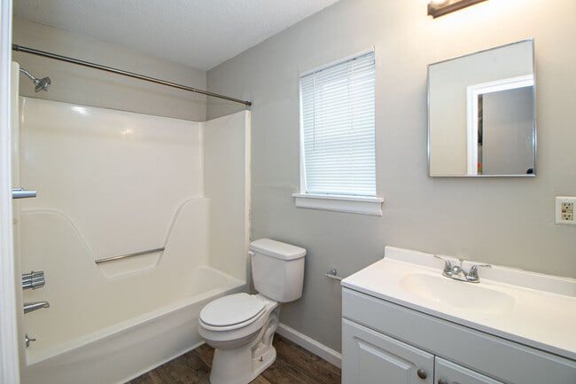 Building Photo - 14-414 Thompsonville Ln