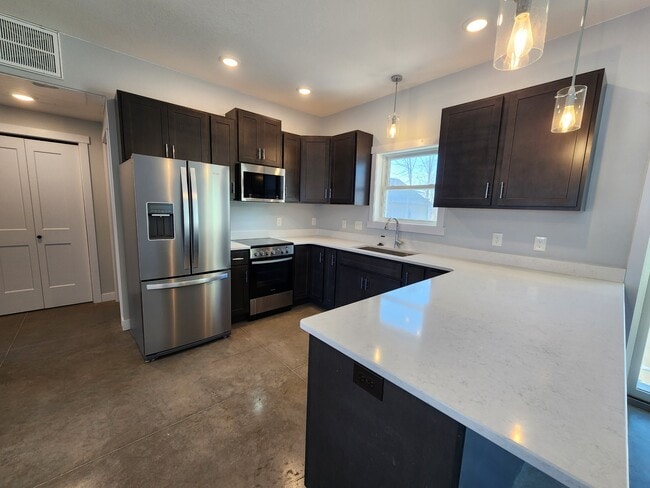 Building Photo - 1309 3rd St NW