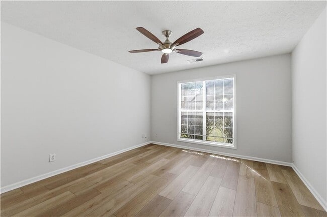 Building Photo - 201 Colony Springs Dr