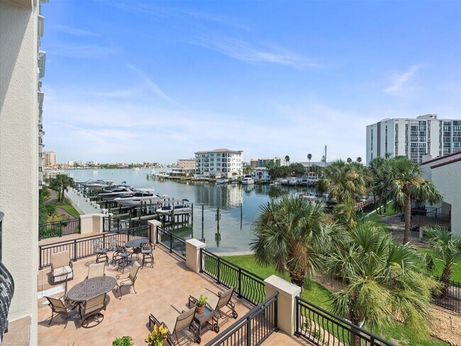 Building Photo - 202 Windward Passage