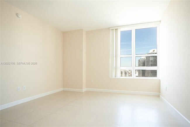 Building Photo - 951 Brickell Ave