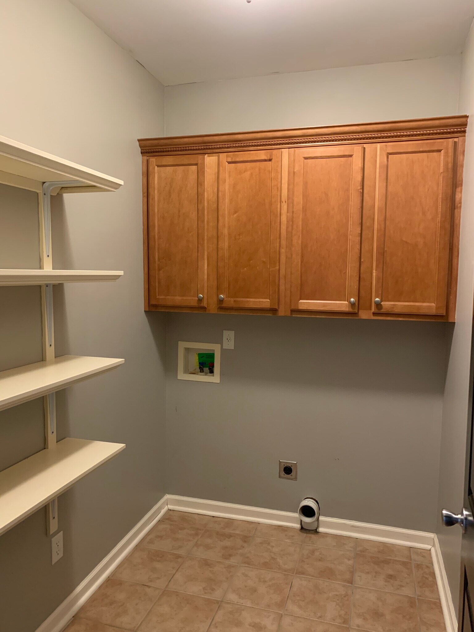 Laundry Room - 1695 Berryhill Rd