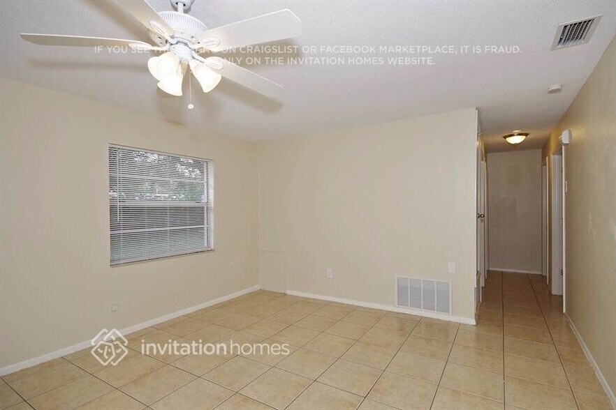 Building Photo - 816 Walnut Pl