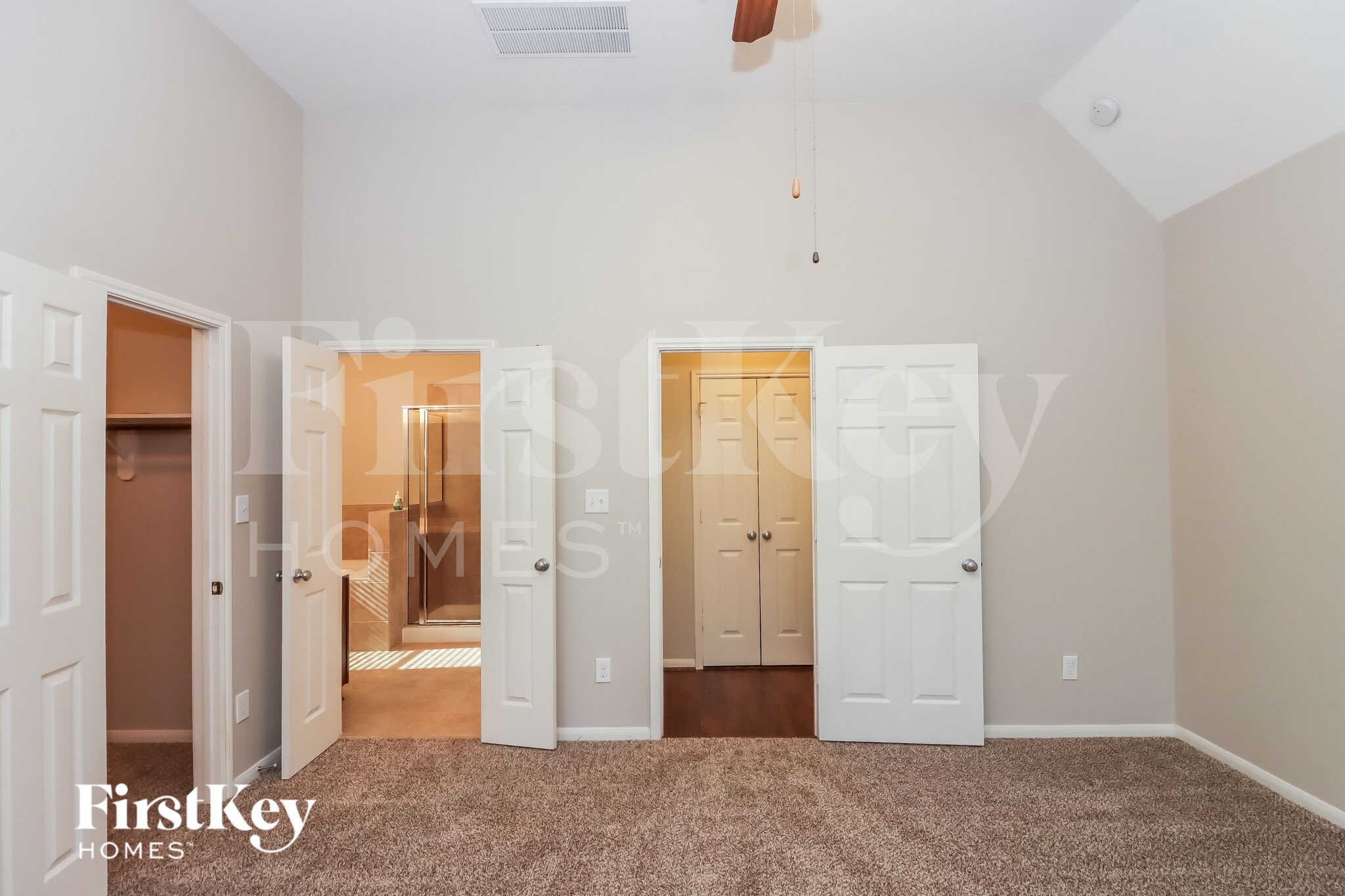 Building Photo - 16342 River Wood Ct