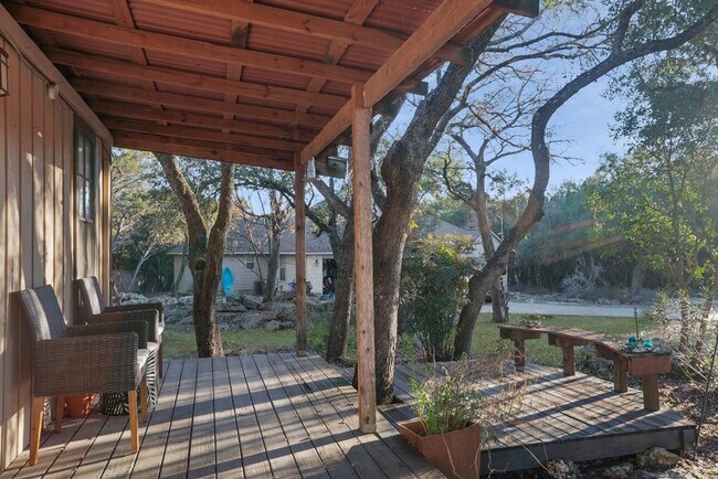 Building Photo - 60 Canyon Creek Dr