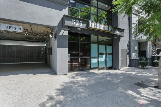 Building Photo - 525-511 Eleventh Ave
