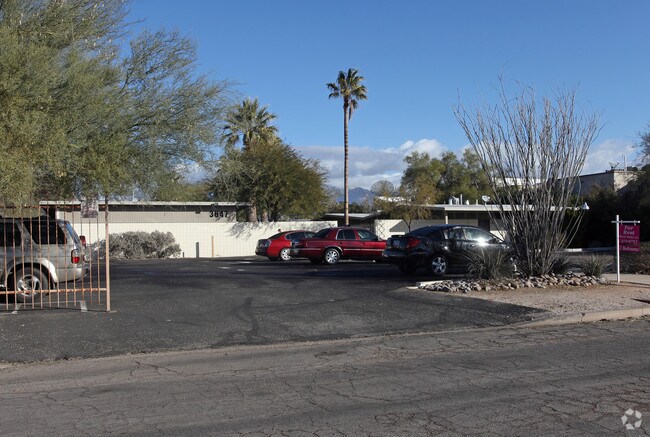 Building Photo - 2nd Street Condominiums