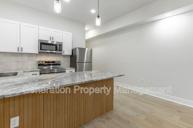 Building Photo - 1124 Garfield St