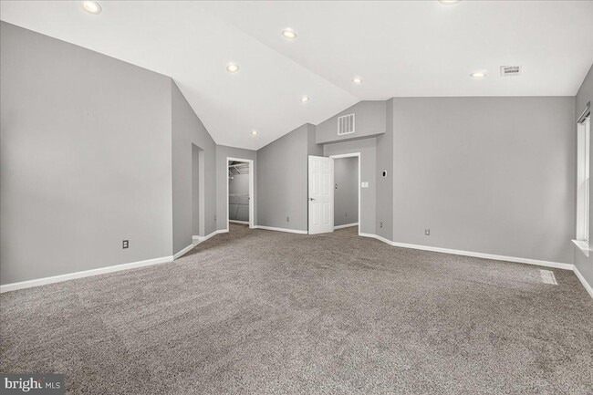 Building Photo - 6455 Saddlebrook Ln