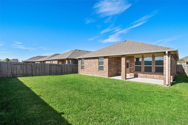 Building Photo - 23827 Scotsman Dr