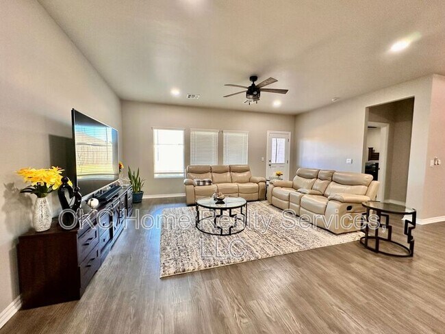 Building Photo - 10341 NW 26th St