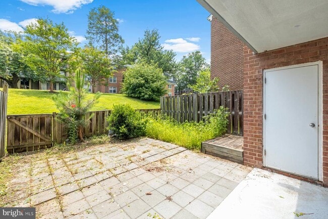 Building Photo - 702 Quince Orchard Blvd