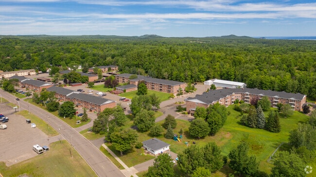 Building Photo - Tourville Apartments