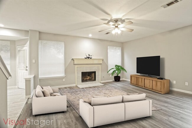 Building Photo - 18315 Water Mill Dr