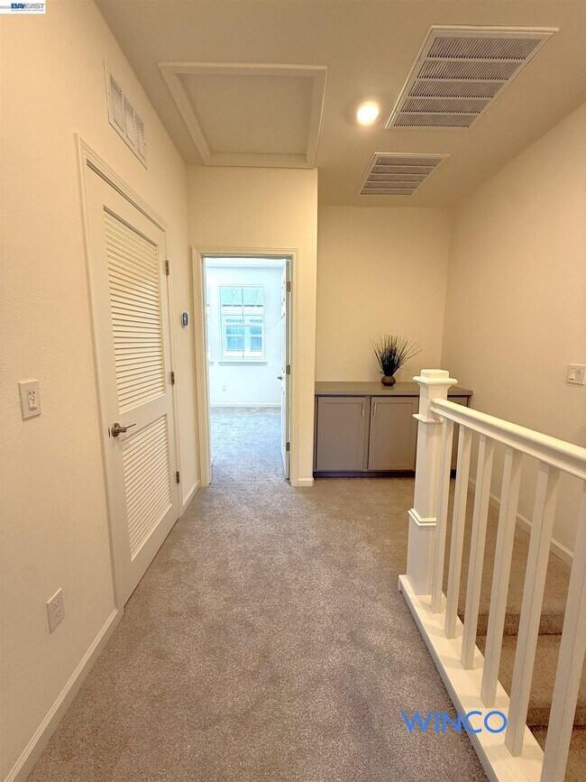 Building Photo - 3810 Norbridge Ave