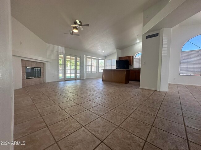 Building Photo - 1300 W Boston St