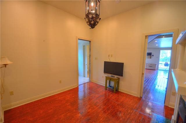 Building Photo - 919 Jackson Ave