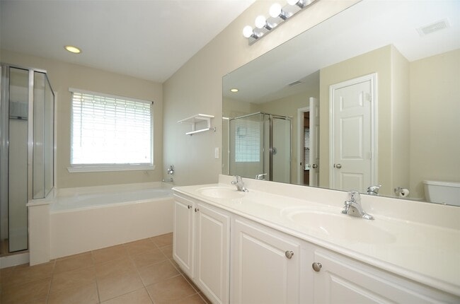 Building Photo - 5606 Claybeck Ln