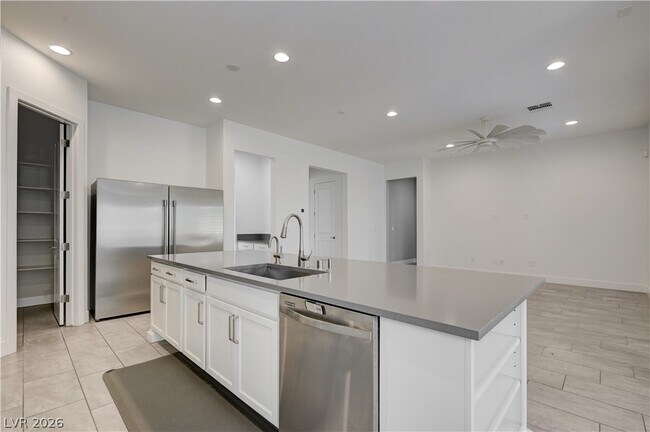 Building Photo - 6020 Langreo Ln