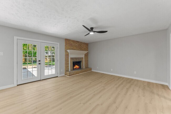 Building Photo - 3902 Marywood Dr