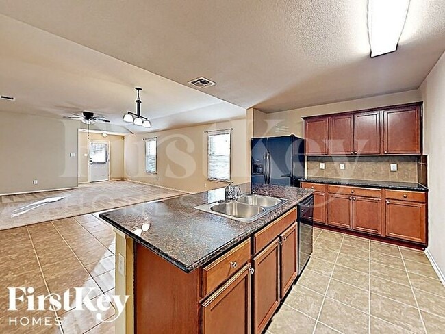 Building Photo - 1413 Waco Turner Dr