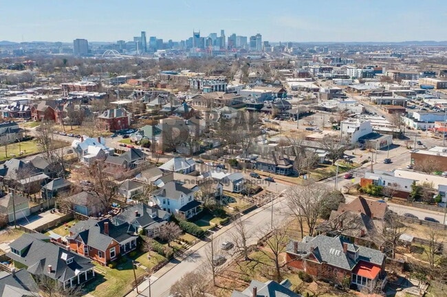 Building Photo - 1208 Woodland St