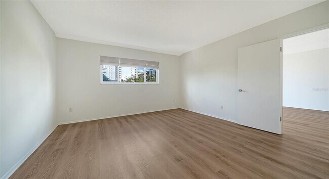 Building Photo - 301 S Gulfstream Ave