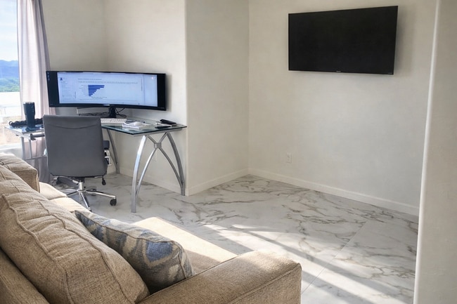 Building Photo - 115 Via Finlandia