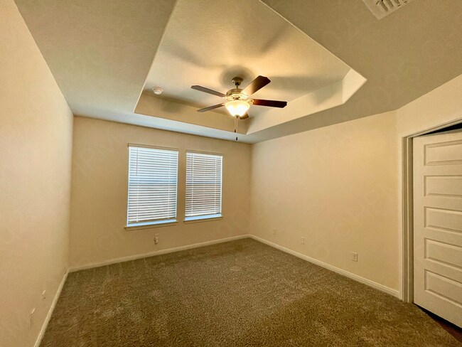 Building Photo - 8563 Red Hawk Lp