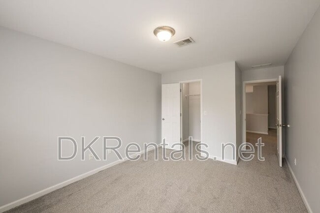 Building Photo - 5192 Centennial Creek View NW