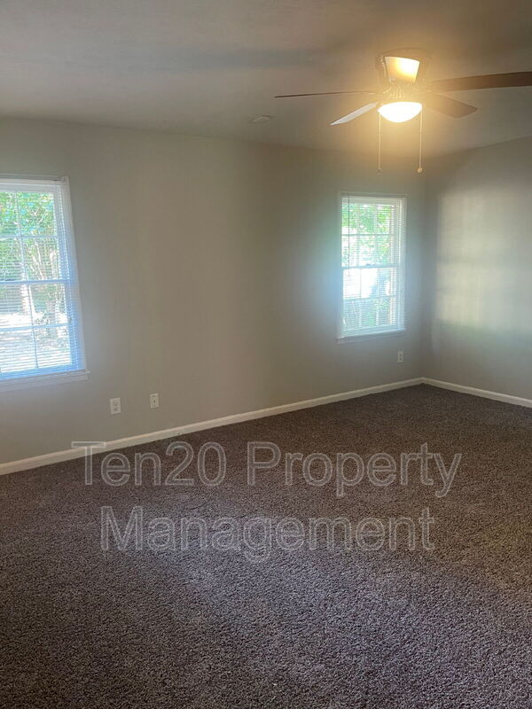 Building Photo - 3249 Jottings Dr