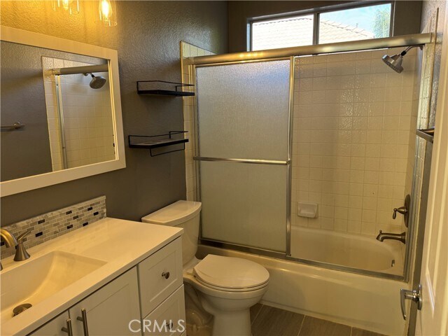 Building Photo - 13 Channel Island St