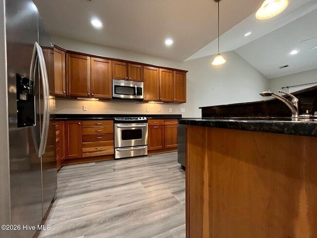 Building Photo - 18 Elk Ridge Ln