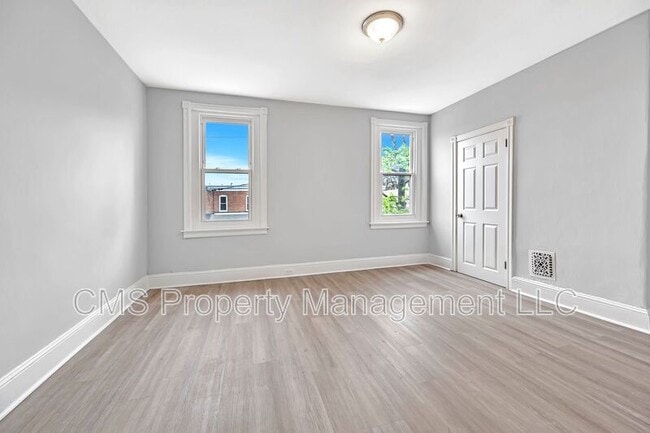 Building Photo - 21 Adella Ave