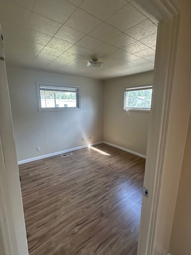 Building Photo - Remodeled 4 bedroom home in Target Range