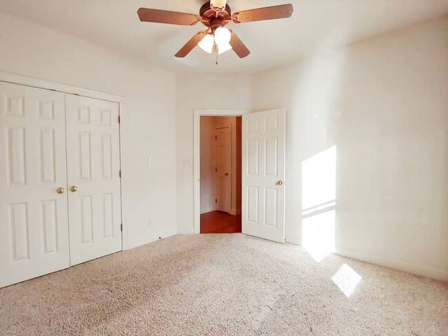 Building Photo - Spacious Duplex In Cape Girardeau