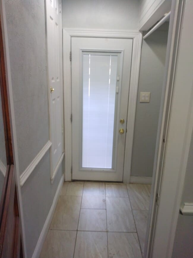 Building Photo - 5940 Llano Ave