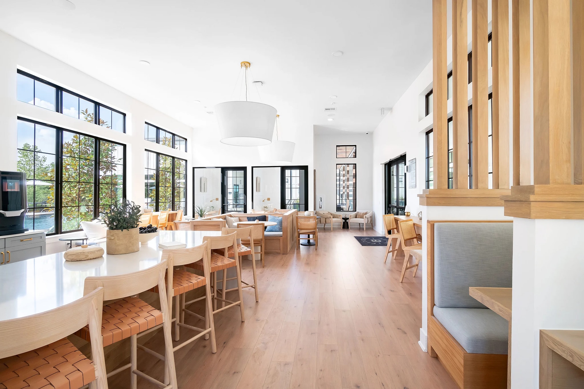 Building Photo - 7733 Burleson Rd