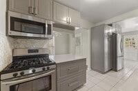 Building Photo - 1808 Random Rd