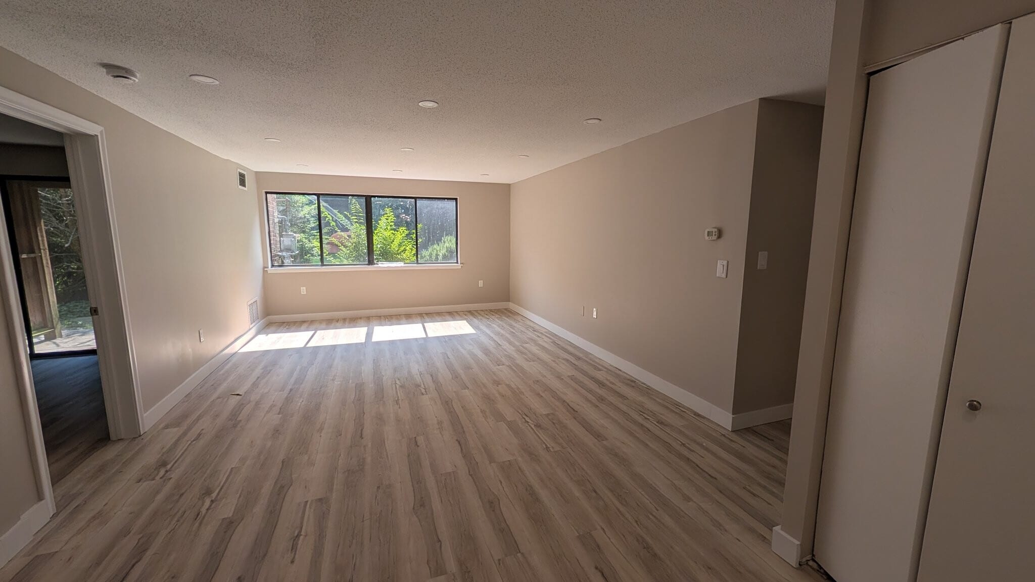 Building Photo - 48 Avonwood Rd