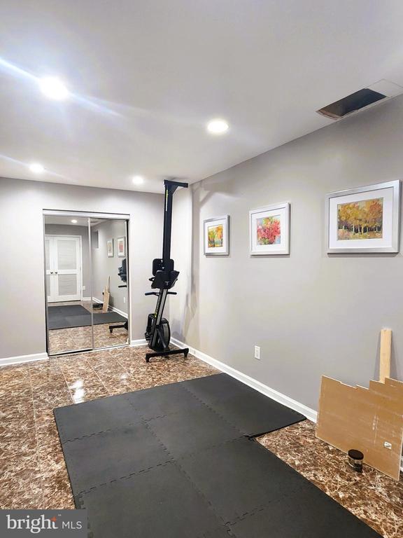 Building Photo - 12607 English Orchard Ct